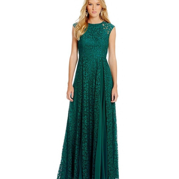 Aidan Mattox Dresses & Skirts - Aidan Mattox Cap Sleeve A-Line Lace Gown